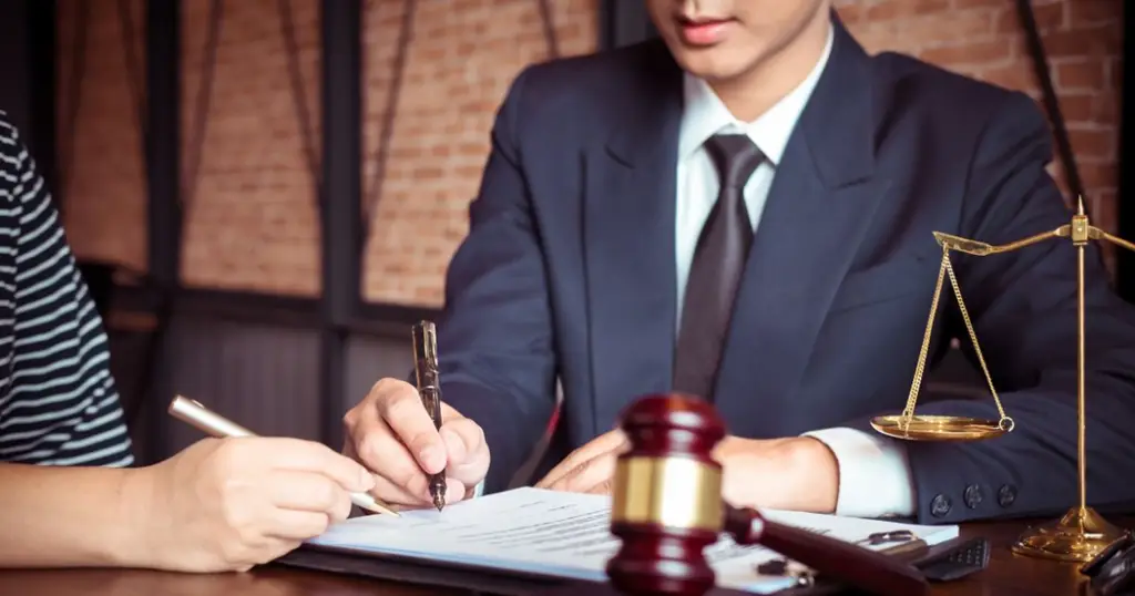 when to get a lawyer in a car accident