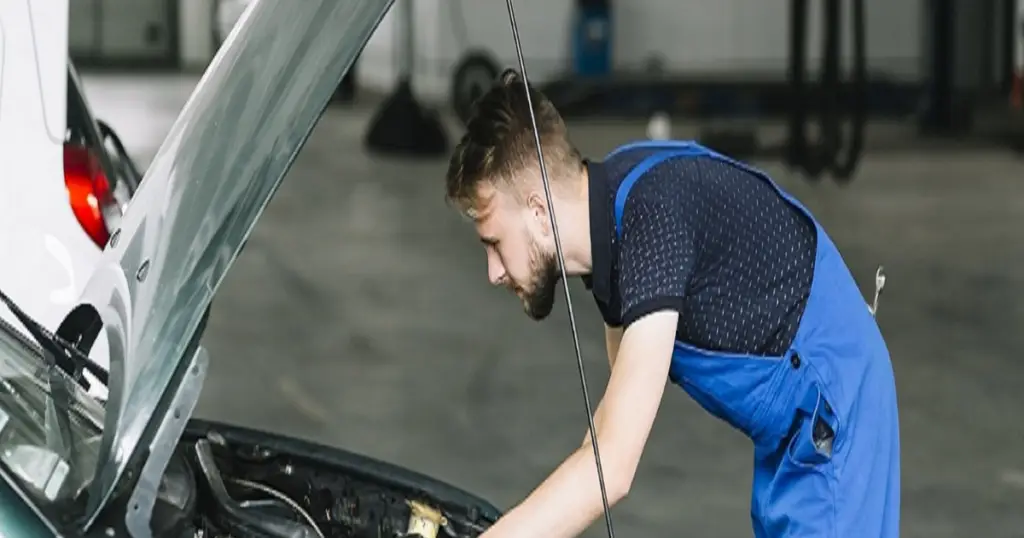 Can mechanic claim tools taxes